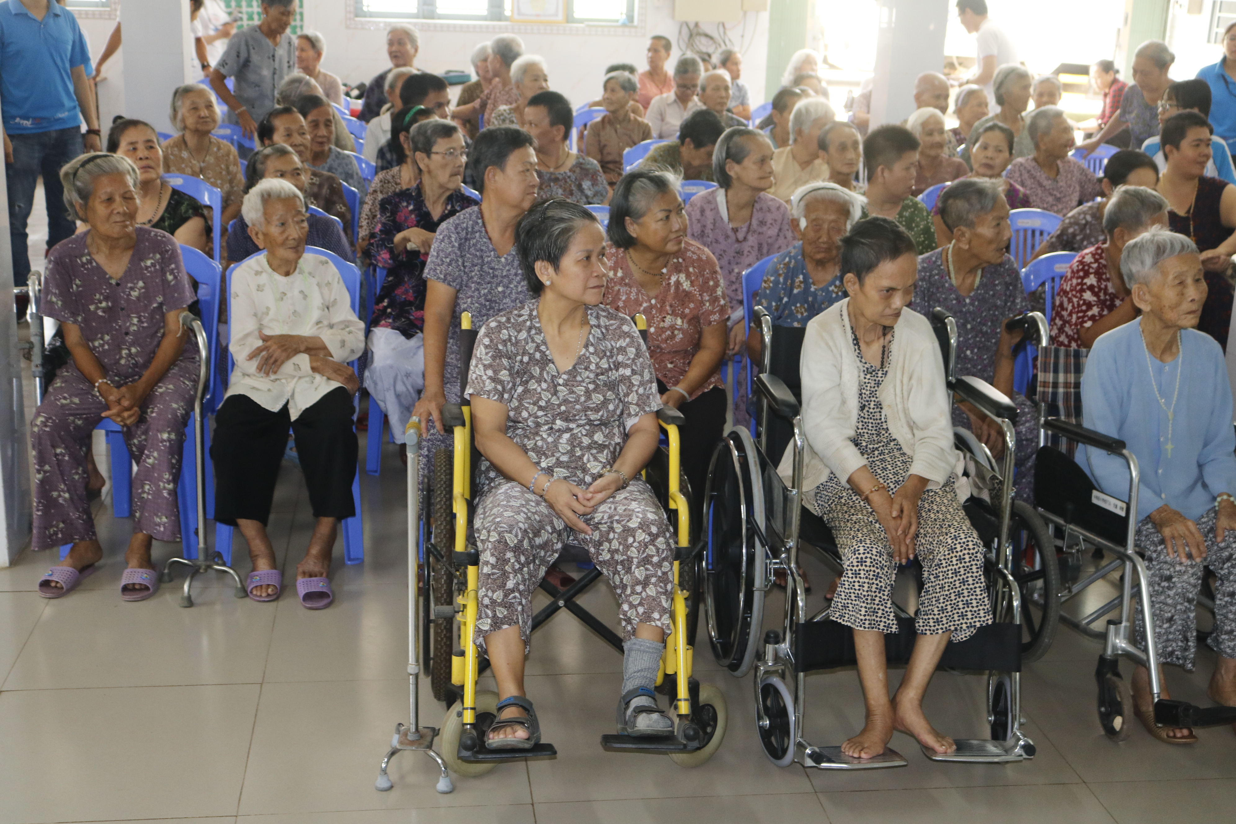 CBC CONSTRUCTION VISITED SUOI TIEN NURSING HOME AT THE MIDDLE OF MARCH - A CHARITY DAY NAMED "365 DAYS WITH LOVE"