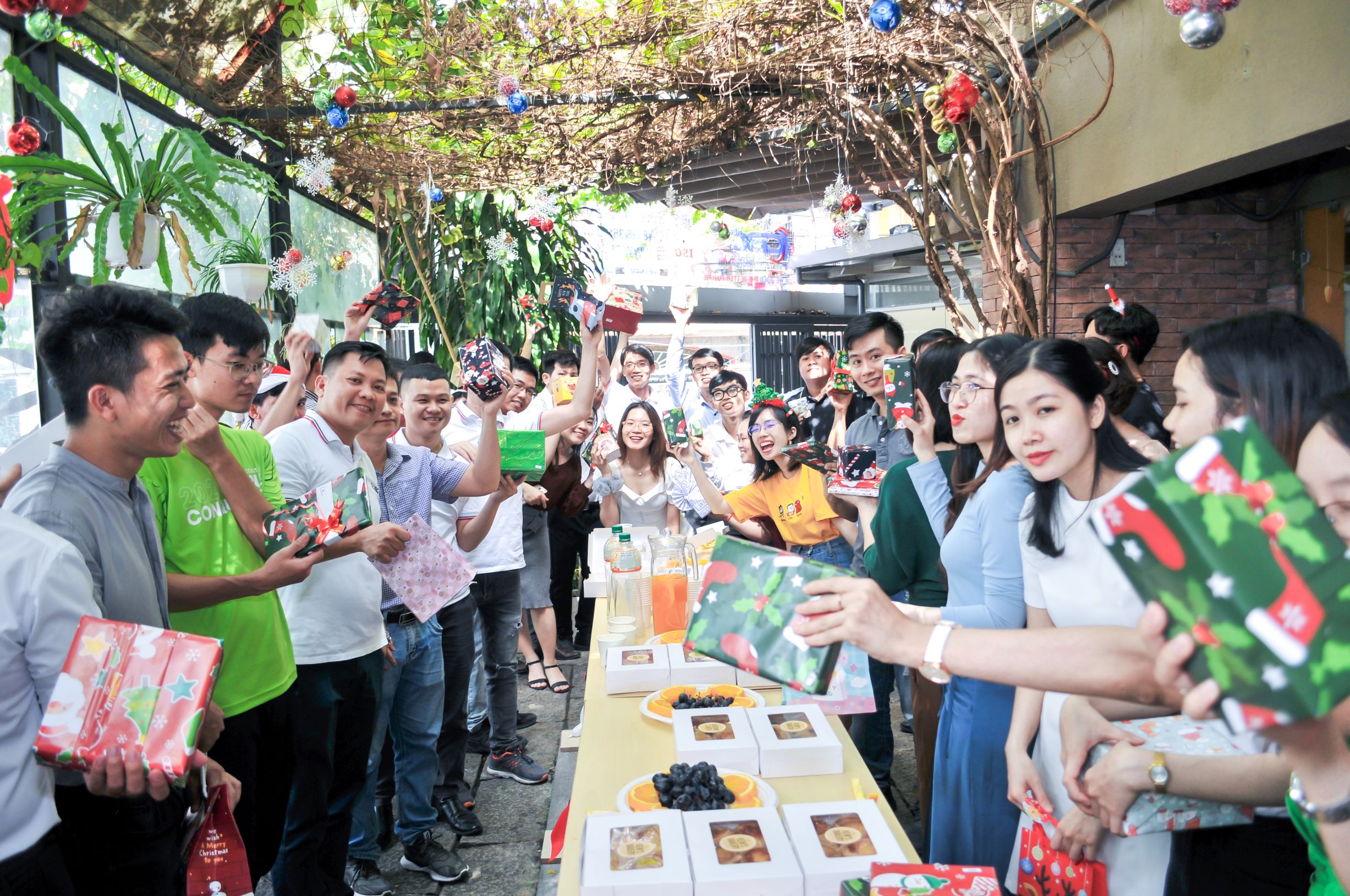 CBCERS ENJOY X'MAS PARTY 2020 - LOVE IS THE BIGGEST GIFT!
