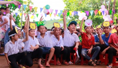 Tết thiếu nhi tại trường tiểu học Trần Phú - Bình Phước